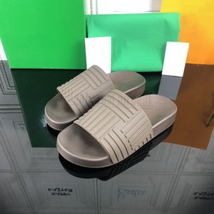 Bottega-Venetta Designer Slider Sandals Woman Slippers Beach Slidesフラットラバーシューズ男性用高品質のフリップフロップ