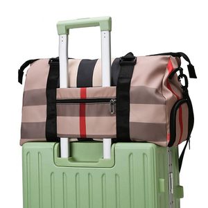 HBP Duffel Bags Yoga Gym Bag For Women Design Brand Travel Nylon Airport Stora kapacitetskläder Helghelg Handväska SAC 1254168F