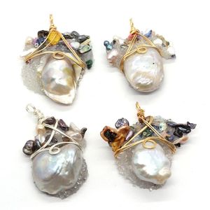 ペンダントネックレス天然石バロック淡水真珠の不規則な絶縁
