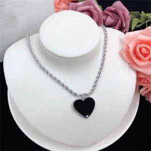 Серебряное ожерелье для женских модных ювелирных ювелирных украшений