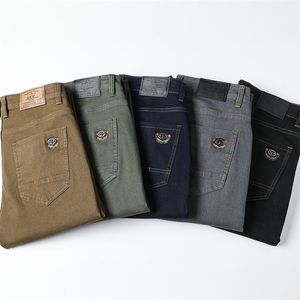 Casual design färgglada herrar smala jeans 6 färger män byxor bomull raka jeans mode företag jean 201128