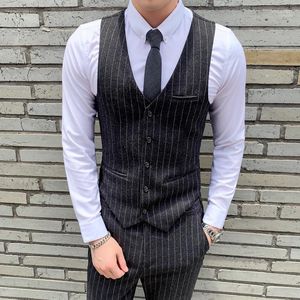 Kamizelki męskie 2022 Kamizelka męska formalny swobodny Slim Fit Kurtka biznesowa Stripe Single Bered Undershirt kamizelka Blazer 4xl Phin22