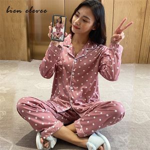 Sleepwear Women Pyjamas sätter långärmad hemkläder för kvinnor Två stycken Set Kvinna Pijama Knapp Pajama Kläder Polka Dot 220421