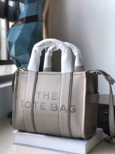 Genuine Leather Tote Bag Women's Vintage Large Capacity Handbag Simple Single Shoulder Messenger BagS 26CM