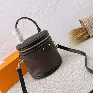Высококачественные модные косметические сумочки дизайнерские сумочки оригинальная ковша кошельки для плеча женщин классический стиль многофункциональный багаж