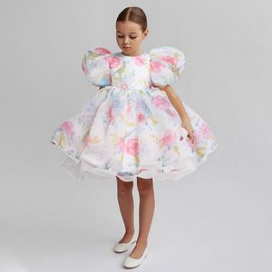 2022かわいい白いレースの小さな子供たちの花の女の子のドレス王女ジュエルネックチュールアップリケPuffy花フォーマル着用パーティの聖体拝領のページェントガウン