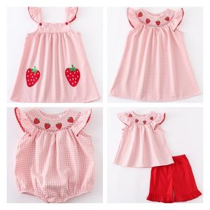 Girlymax Sibling Spring/Summer Baby Girls Strawberry Plaid Gingham Shorts Set Smocked Romper Kids Clothing 220418