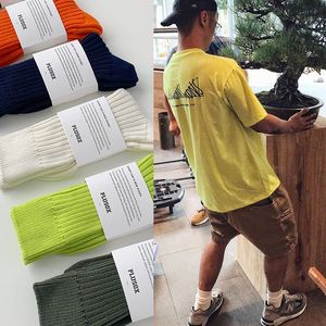 Herrstrumpor mode varumärke Slouch stickning för män kvinnor gåva ren färg enkel stil strumpa rand orange fluorescerande gröna socksmän