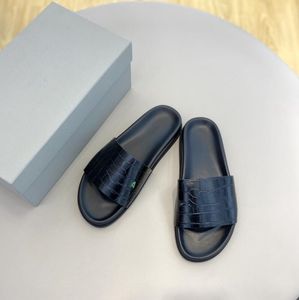 2023 Designerin Männer Pantoffeln Frauen Sandalen mit korrekten Blütenschieberschachtel Staubbeutel Schuhe Schlangenabdruckrutschen Sommer breit flacher rutscher