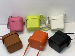 Cute Trunk Purse Deisgner Mini Crossbody Bags for Women Girls Shoulder Bag Calfskin Leather Clutch Handbags Cosmetic Make Up Organizer Box Travel Case cm