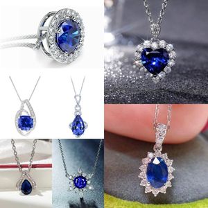 Pendanthalsband Temperament Female Party Halsband Blue Crystal Accessories For Jubileum Luxury Women Delicate Gift Gorgeous Jewelrypend