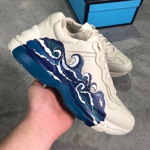 2022 Designer Men rhyton läder sneaker med våg vintage tränare tjock sulkonstruktion nödställd läder röd mun kvinnor casual skor no20