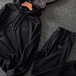 Erkeklerin Trailsits Hoodie sweatshirt ve pantolon tasarımcısı Trailsuits Jumpers Suits İlkbahar Sonbahar Terzini Mektuplarla Tomurcuklu Siyah Mavi