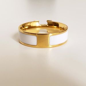 Novo design de designer de alta qualidade titânio anel de jóias clássicas multicolorias homens e mulheres anéis de casal