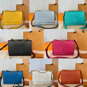 Женская цепная сумочка с однорубежной сумкой новой стиль Flip Fashion Solid Color Sadcags Classic Designer Brand Simple Women Messenger Bags Suck