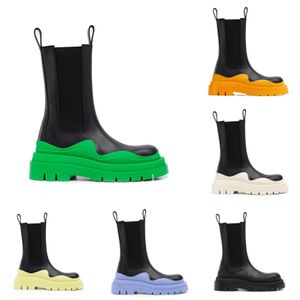 Two Tine Tyre Chelsea Boots Women Platform Stunky Boot Lady Luxe Design Men Calf Desiger Mid Tube Calfskin Slip on Style Round Toe Boots Black Apple Green Soles 35 45