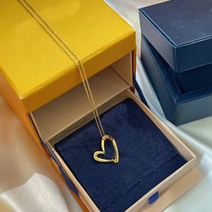 Designer kettingen voor vrouwen mode sieraden lange gouden ketting hartvormige armbanden oorbel oorbellen geschikt voor moeders vriendinnen vakantie verjaardag cadeaus