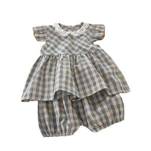 2022 Summer New Girls' Plaid Shorts Suit Small Flying Sleeves Doll Collar Sweet Beauty Baby Suit G220509