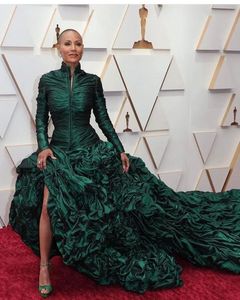 Emerald Hunter Green Prom Sukienki celebrytów 2022 Oscar High Scyk plisowane długie rękawie puchowe marszczenia