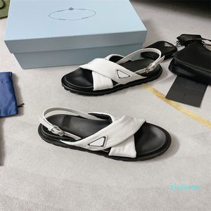 2022 Designer Kvinnor Sandaler Kvinnor Slides Crystal Calf Leather Casual Shoes Non -Slip 35-41