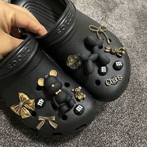 Cartoon Metal Croc Charms Designer DIY 3D Anime Accessories Shoes Decaration for Jeans Badges Clogs Gifts Wholesale 220527