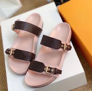 Klassische Hausschuhe Sommer Luxus Frau Strand Cartoon Big Head Leder Flache Gürtelschnalle Sandalen Hotel Bad Männer Slides Designer Frauen Schuhe Große Größe 35-45 Mit Box