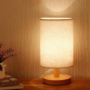 Bordslampor Powered LED Night Light Nordic Solid Wood Decoration Creative Lamp Modern Tyg Desk för Bedroom Festival GiftTable