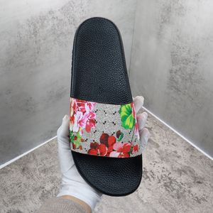 2022 Schaum Designer Slipper Männer Frau Bone White Resin Wüstensand Reiner Onyx Stein Salbei Hausschuhe Ruß Schwefel Herren Damen West Slide Slides Sandalen Schuh Clog Runner