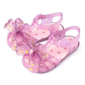 Летняя детская обувь Бронзы в форме сердца бабочки для сердечных босообразных сандалии девушки принцесса пляж детская обувь против скользкие песчанки G220418
