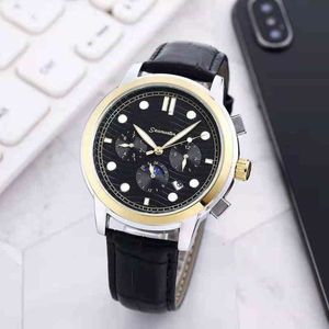 Digital Sporty Automatic Quartz Waterproof World Timer Rubber Läder rostfritt stålpläterat Rose Gold Small Wristwatch Timepiece