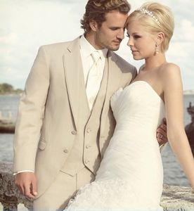 Neue Ankunft Groomsman Bräutigam Smoking Nach Maß Beige Best man 3 Stücke Männer Hochzeit / Abendessen / Abschlussball Bräutigam (Jacke + Pants + Tie + Vest) J502