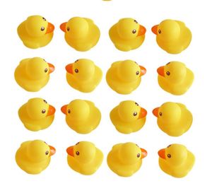 Brinquedos de som do Banho do bebê Água piscina de natação flutuante Patos de Borracha Amarela Crianças Banhar brinquedo Crianças Natação Pato Ducks Presentes