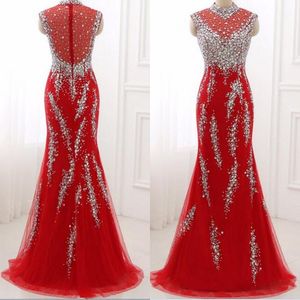 Luksusowe Sparkly Kryształy Prom Sukienka Czerwona Syrenka Wysoka Neck Bez Rękawów Prom Dresses Beades Cekiny Illusion Back Lace Tulle Suknie Wieczorowe