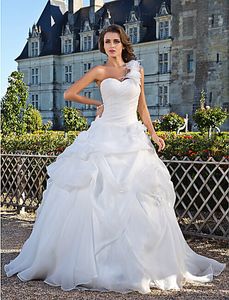Neue Braut-Maßanfertigung! Ballkleid, One-Shoulder-Kleid mit Federn/Fell, bodenlanges Organza-Hochzeitskleid