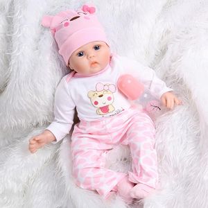 Оптовые- Милые силиконовые Reborn Baby Doll Toil 55см NPK Симуляторное возрождение Baby Doll Мягкие силиконовые новорожденные Куклы пластиковые мини-младенцы