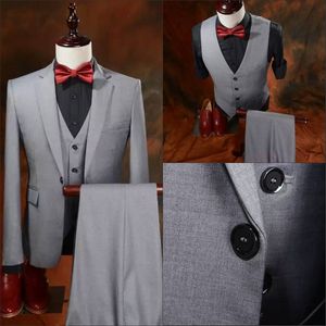 Real Photo Groom Tuxedos One Button Groomsmen Светло-серый костюм Best Man / Жених / Свадьба / Пром / Dinner костюмы (куртка + брюки + жилет) LM45