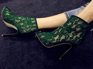 2017 الأزياء مصارع النساء الأحذية الدانتيل الأحذية الخضراء زقزقة تو عالية الكعب الجوارب مثير الربيع البريدي أحذية النساء للحزب