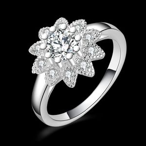 Ornamentos De Natal Esterlina venda por atacado-925 Sterling Silver Flower Cubic Zirconia anel de noivado de cristal mulheres de natal floco de neve anéis de diamante enfeites de jóias presentes