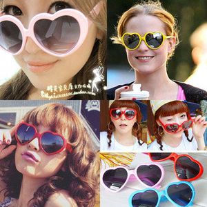 Yeni Bayan Moda Retro Kalp Şekli Güneş Gözlüğü Unisex Aşk Shades Marka Tasarımcısı Parti Plaj Gözlük Gözlük 20 Adet / grup Ücretsiz Kargo