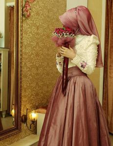 Islamic Wedding Dresses With Hijab Long Sleeves Pearl Beading Taffeta A Line Muslim Wedding Dress Zipper Pink Bridal Gowns