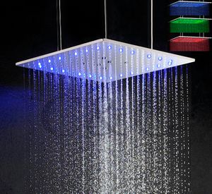 20インチの天井に搭載された温度に敏感な3色LEDトップシャワーとrainfall浴場のシャワーヘッド