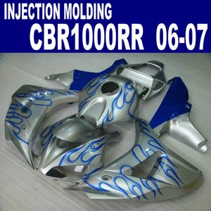 Injektionsgjutning Full Fairing Kit för Honda CBR1000RR 2006 2007 Blue Flames i Silver CBR 1000 RR 06 07 Fairings Set BB36 + 7Gifts