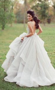 2019Sexy Wedding Dresses With Veil Strapless Forest Backless Sexy Bridal Gowns Sleeveless Women Modern Formal Wedding Dress Reference Image