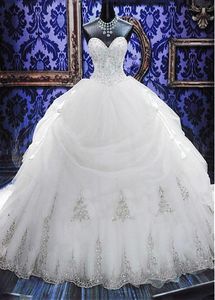 Arabic Crystal Beaded Gowns Ball Gown Wedding Dresses Strapless Sweetheart Zipper Back Tulle Puffy Wedding Gown Bridal Dress