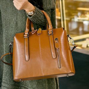 Heiße Leder -Handtasche Tasche Großer luxuriöser Leder Gezeiten Tasche Handtasche Travel Kosmetics Umhängetaschen kostenloses Schiff