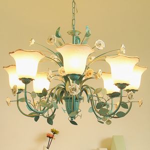 Śródziemnomorska jadalnia Szklany żyrandol niebieski metalowy metalowa restauracja wisząca lampa ceramiczna róża sufit wiszące oświetlenie Lampy Lampy