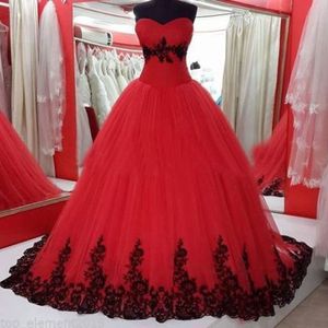 Neue Ankunft Gothic Brautkleider Puffy Ballkleid Rot und Schwarz Spitze Applikationen Weiche Tüll Brautkleider Nach Maß Party Wear248v