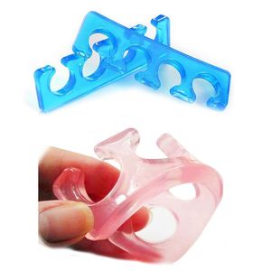 Correttore dita in silicone Forma morbida Separatore dita / Distanziatore per dito per manicure Pedicure Strumento per unghie Flessibile morbida silice Colore casuale