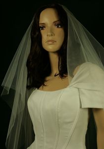 Gorący Najlepsza Sprzedaż Dwie warstwy Długość palca Biała Ivory Cut Edge Veil Bridal Head Kawałki do sukni ślubnych Szampan Różowy Czerwony Purpurowy Czarny