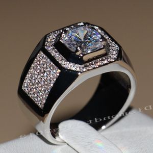 サイズ7-13 Solitaire Luxury Jewelry 10ktホワイトゴールド充填GF Topazシミュレートされたダイヤモンド男性バンド結婚式の婚約バンドリング